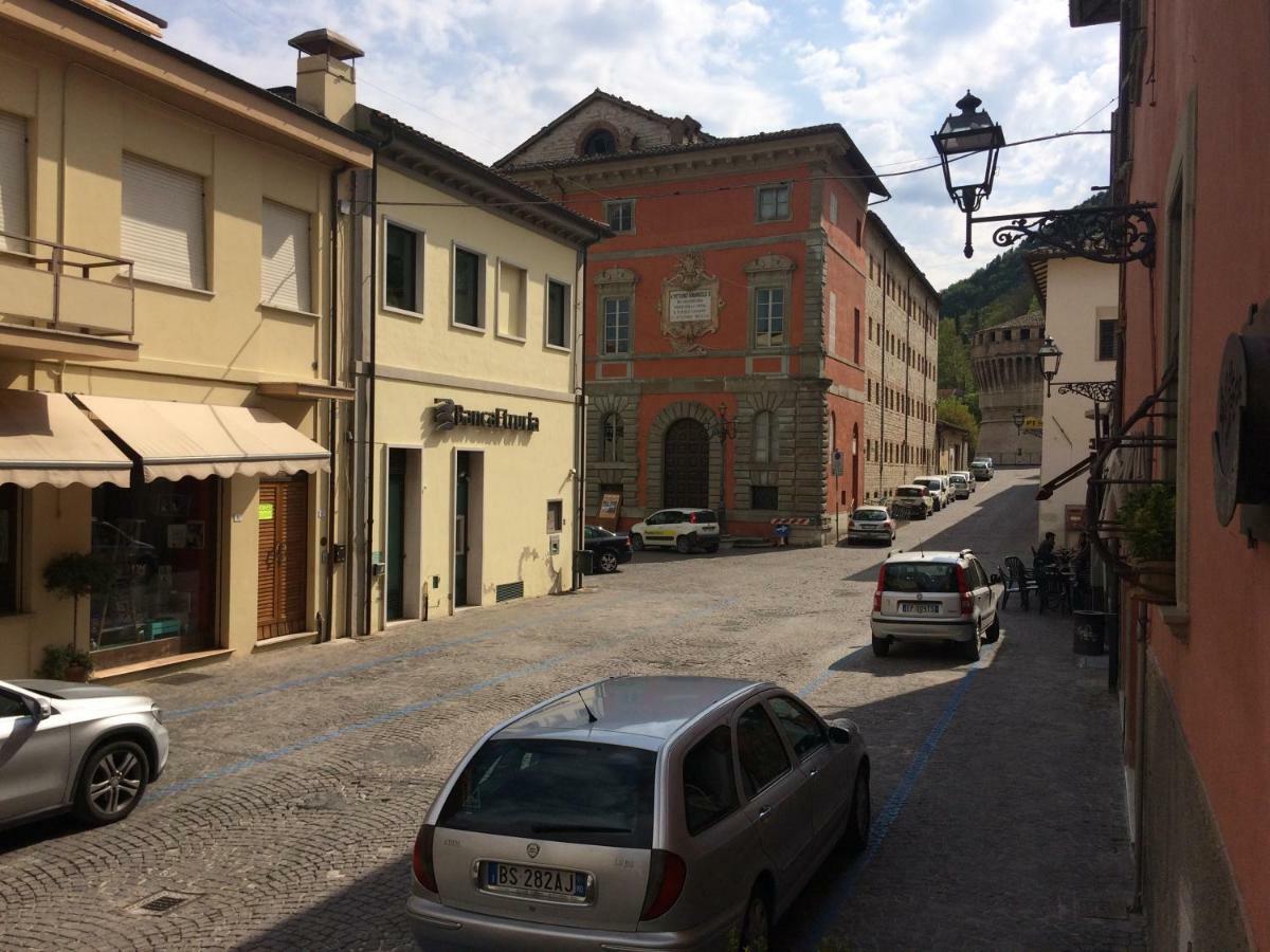 Bed & Breakfast Del Teatro Cagli Bagian luar foto