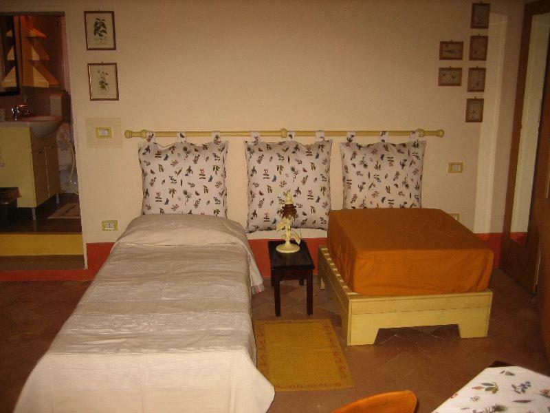 Bed & Breakfast Del Teatro Cagli Bagian luar foto